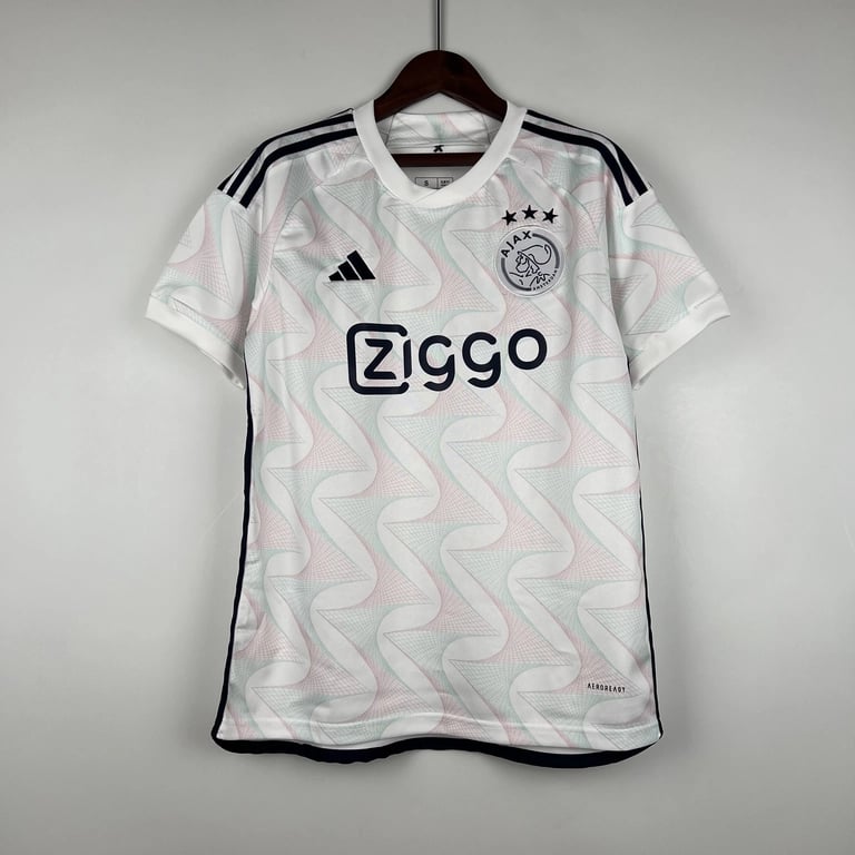 Ajax Away 2023/24 - Vista 1
