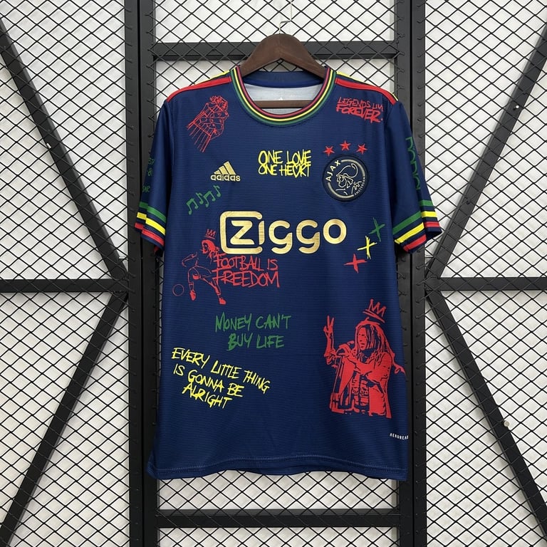 Ajax Special Edition 2025/26 - Vista 1