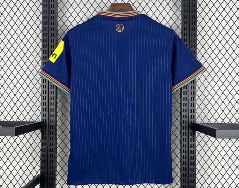 Newcastle United Third Jersey 25/26 - Vista 2