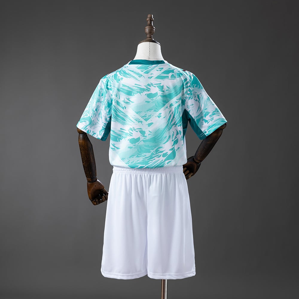 Kit Criança Portugal Alternativo 2026 - Vista 2