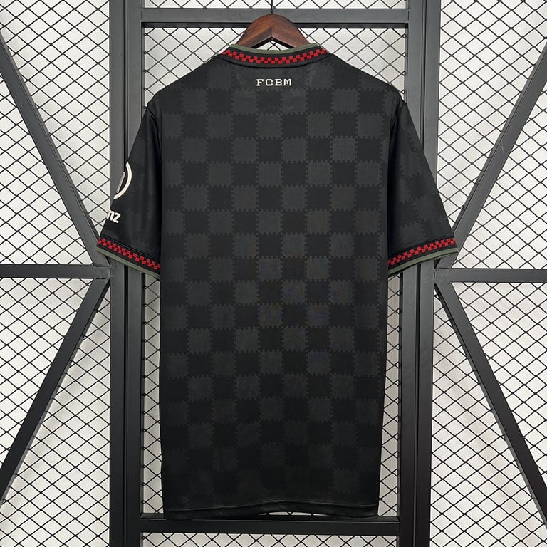 Bayern Munich Away Jersey 2025/26 - Vista 3