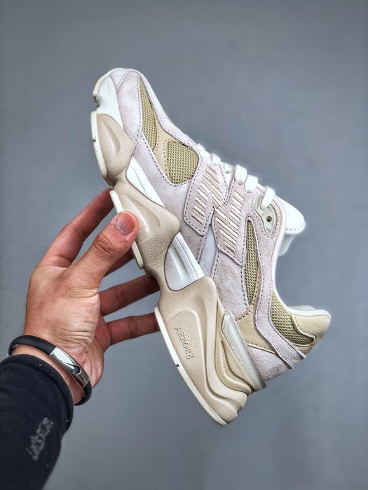 New Balance 9060 Beige - Vista 2