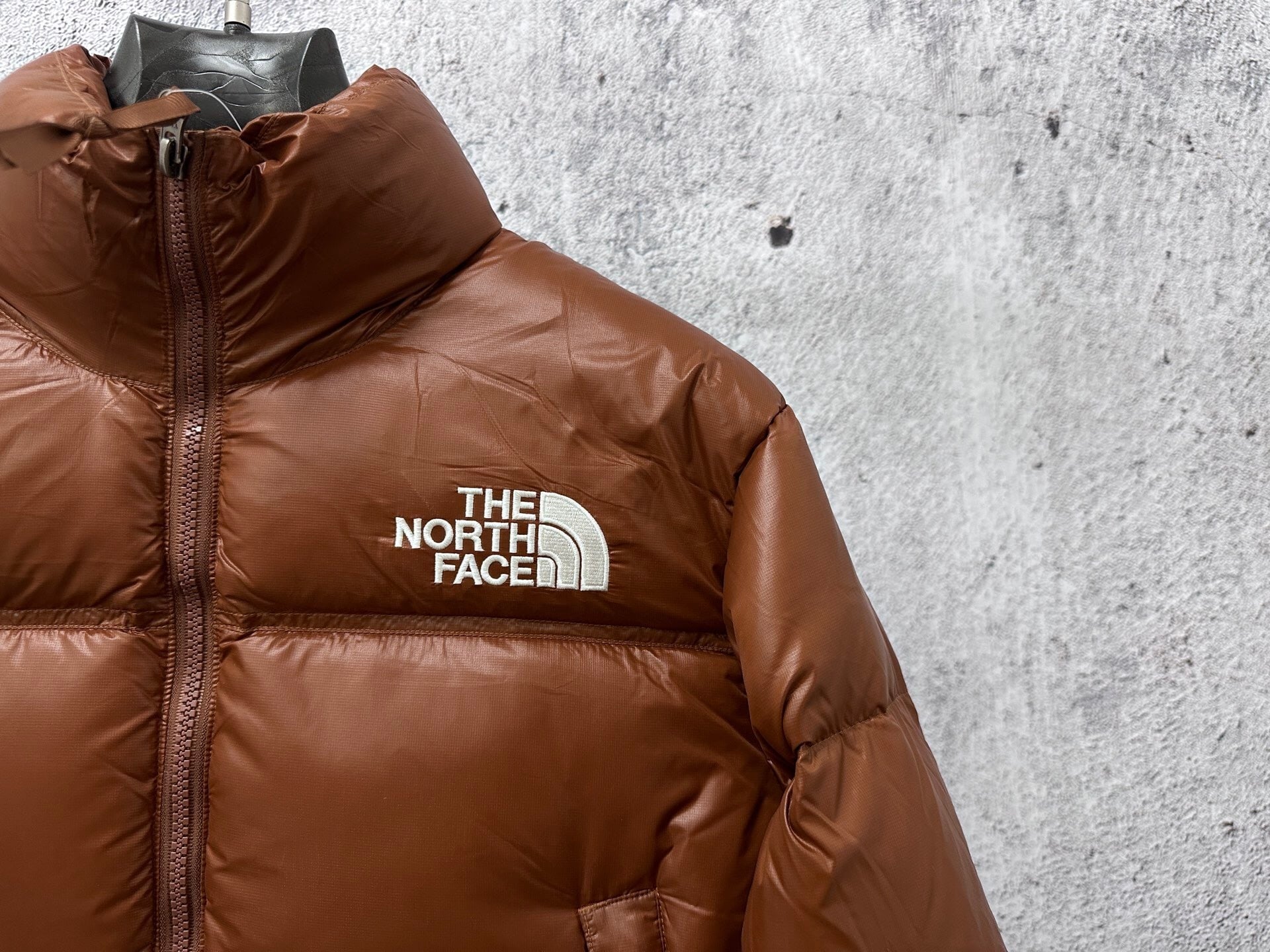 The North Face classic 700 mulher castanho - Vista 6