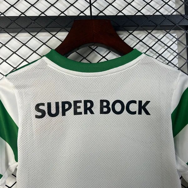 Sporting CP Kids Home Kit 2025/26 - Vista 2