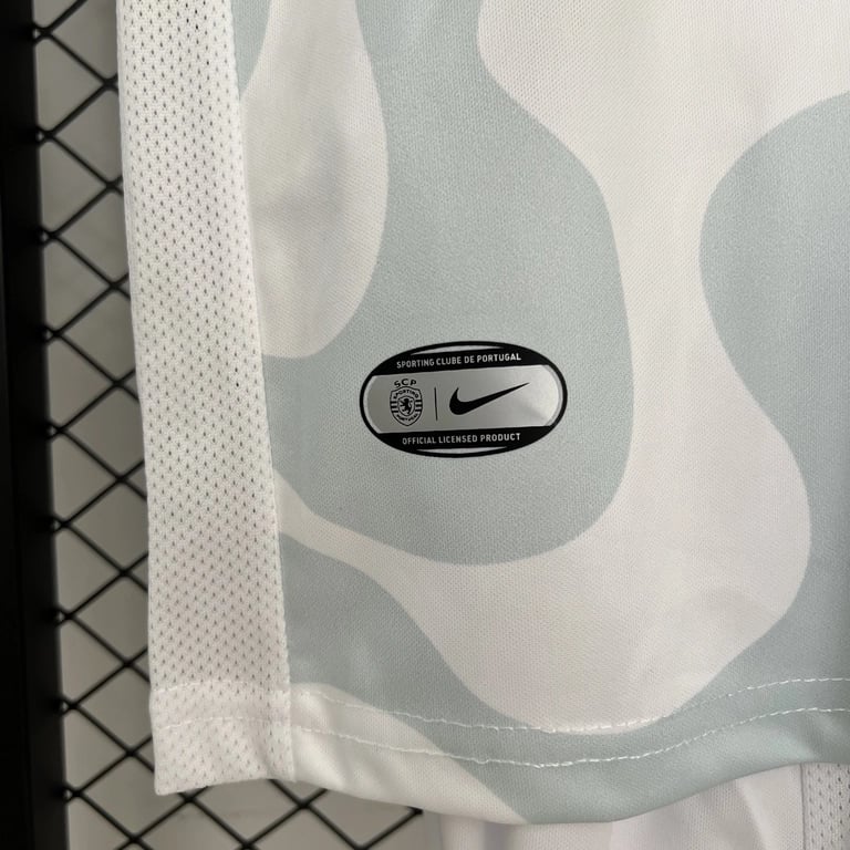 Sporting CP 2025/26 Kids Third Kit - Vista 6