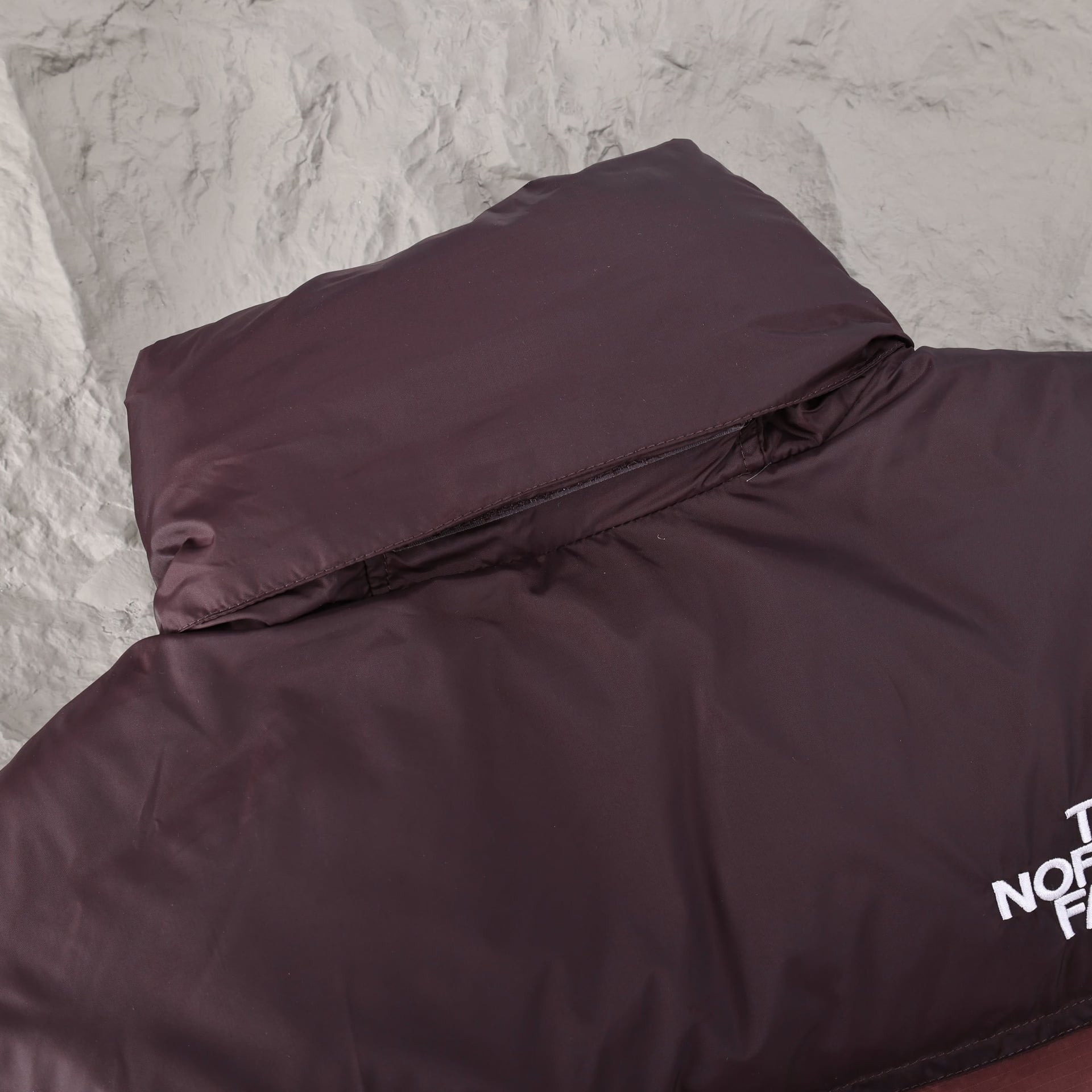 The North Face classic 700 Vinho - Vista 5