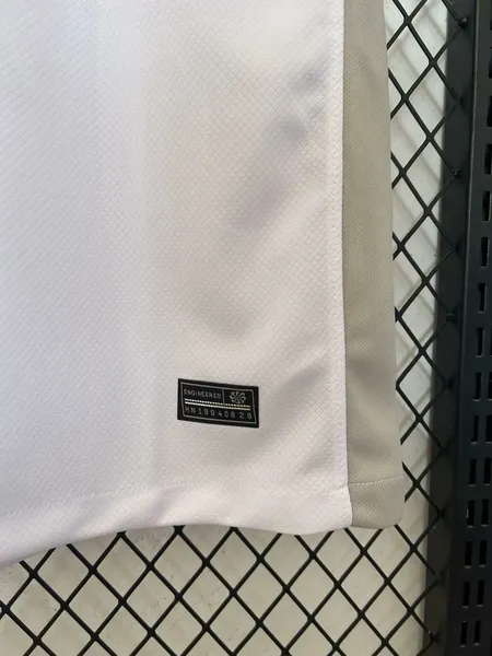 Tottenham Home Jersey 2025/26 - Vista 4