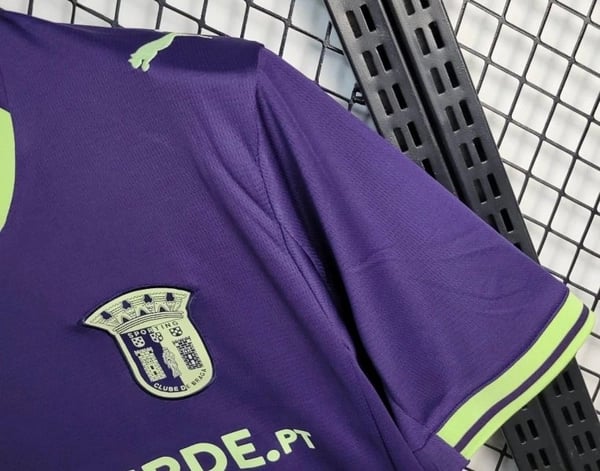 SC Braga Third Purple Jersey 2025/26 - Vista 3