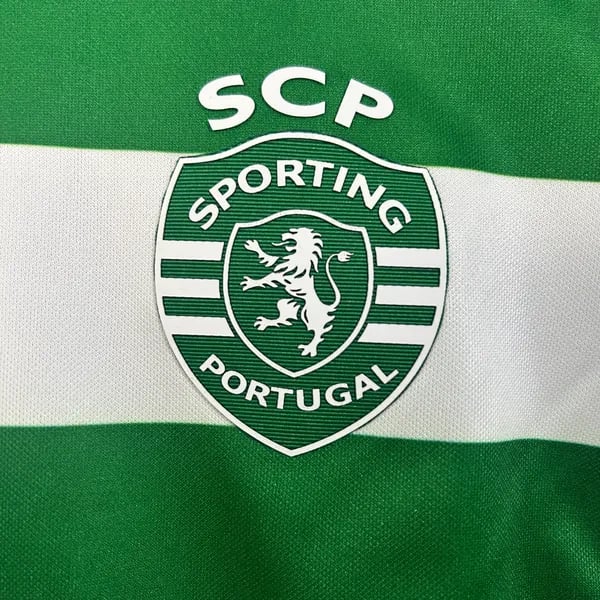Sporting CP Kids Home Kit 2025/26 - Vista 3
