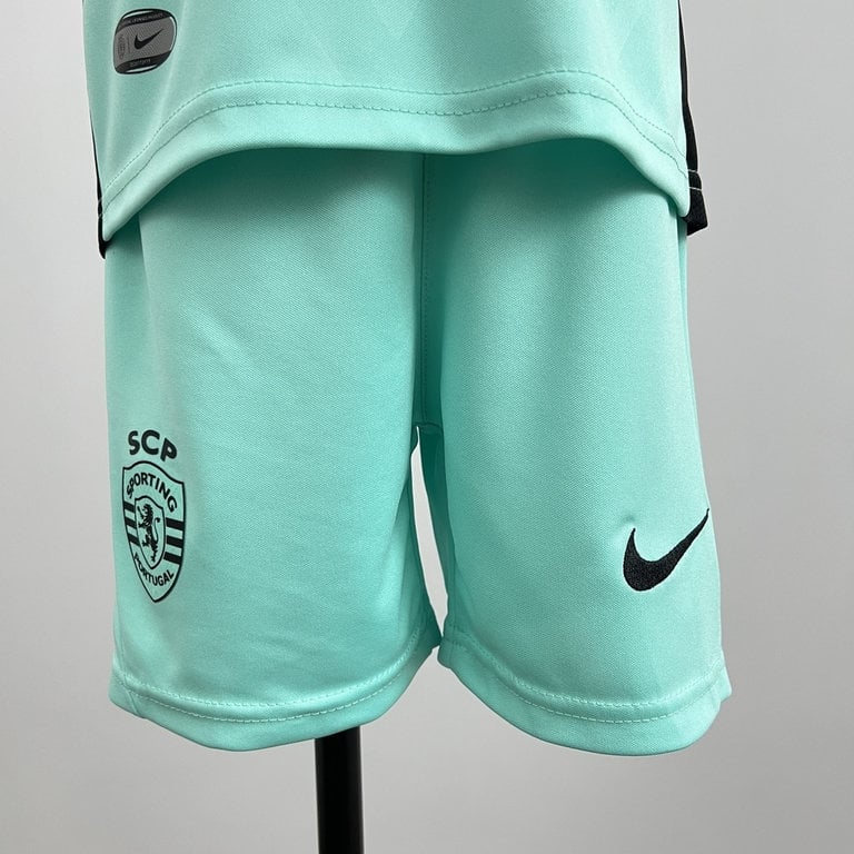 Kit Criança Sporting away 2025/26 - Vista 4