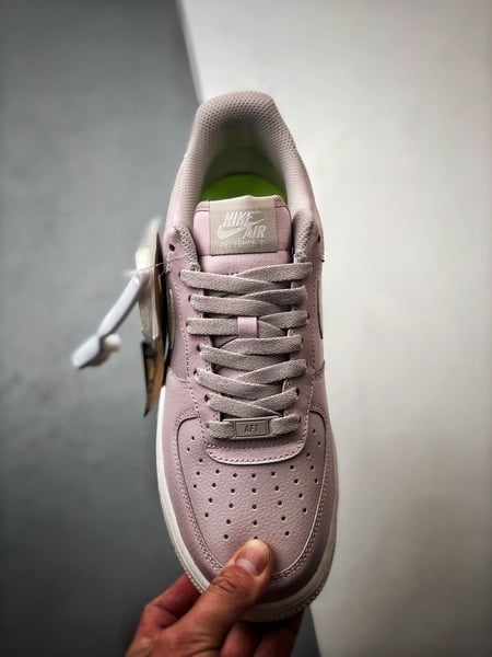Air Force 1 '07 Low Branco e Roxo - Vista 2
