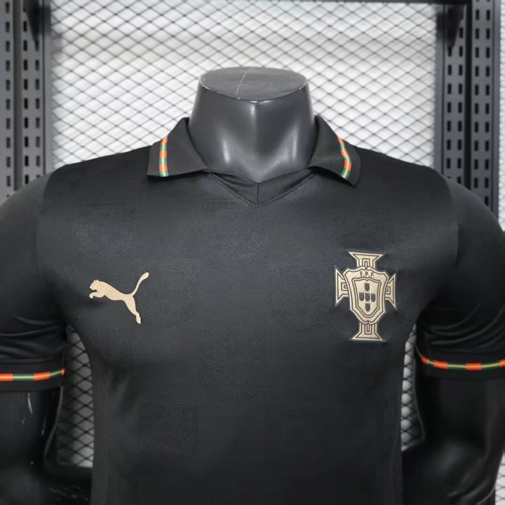 Portugal Special Edition Black Panther Player Version Jersey - Vista 5