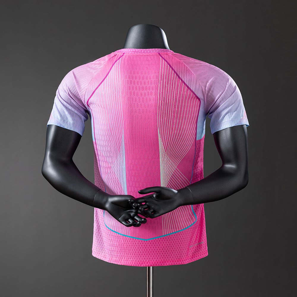 Camisola Barcelona Special Edition Bright Pink versão jogador 2025/26 - Vista 2