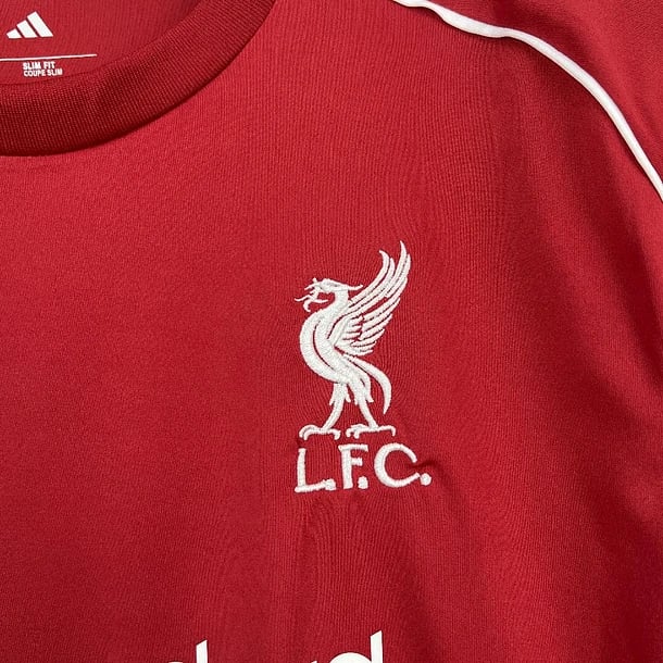 Liverpool 2025/26 Home Jersey - Vista 3
