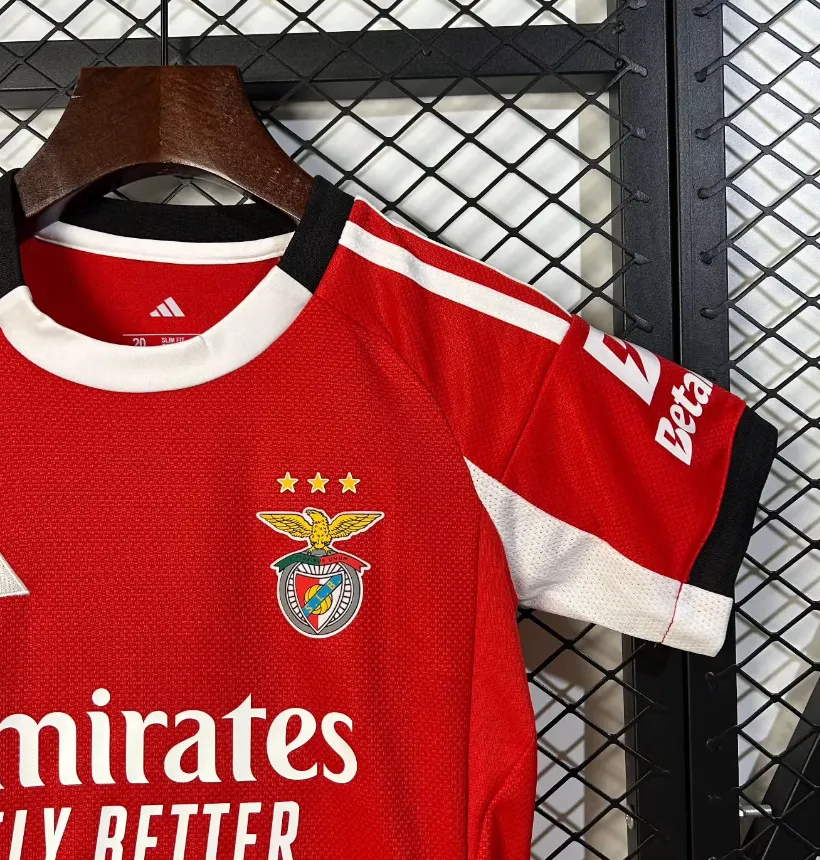 SL Benfica Kids Home Kit 2025/26 - Vista 3