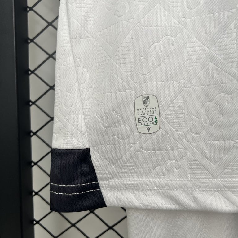 Vitória SC Kids Home Kit 25/26 - Vista 4