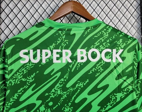 Sporting CP Goalkeeper Green Jersey 25/26 - Vista 4