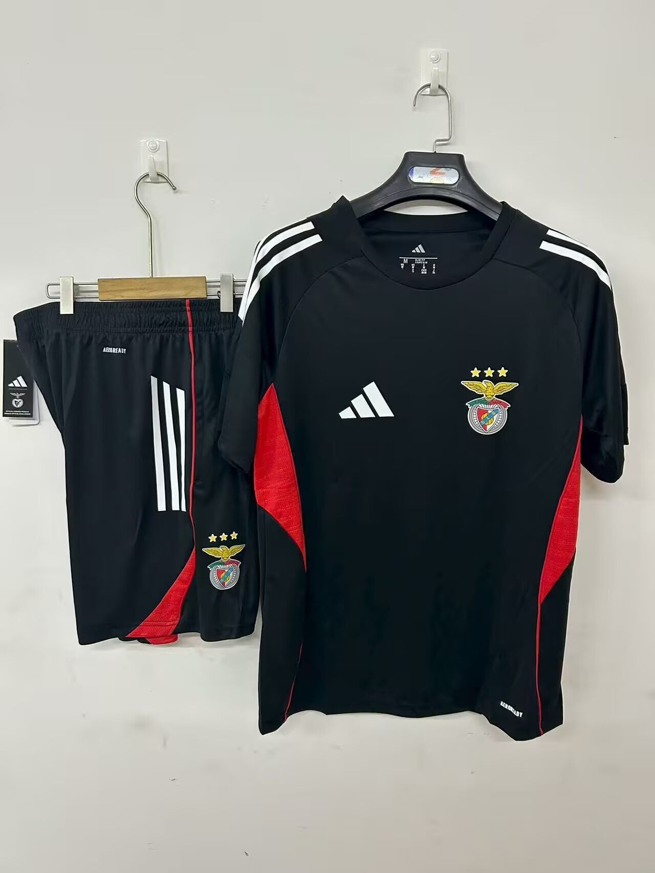 KIT Treino SL Benfica 2025/26 - Vista 1
