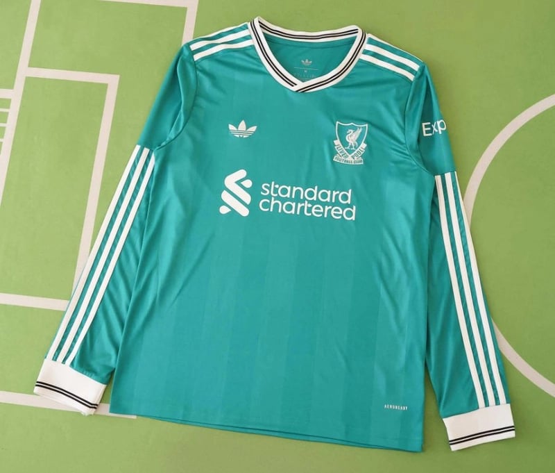 Liverpool F.C. Third Long Sleeve Jersey 25/26 - Vista 1