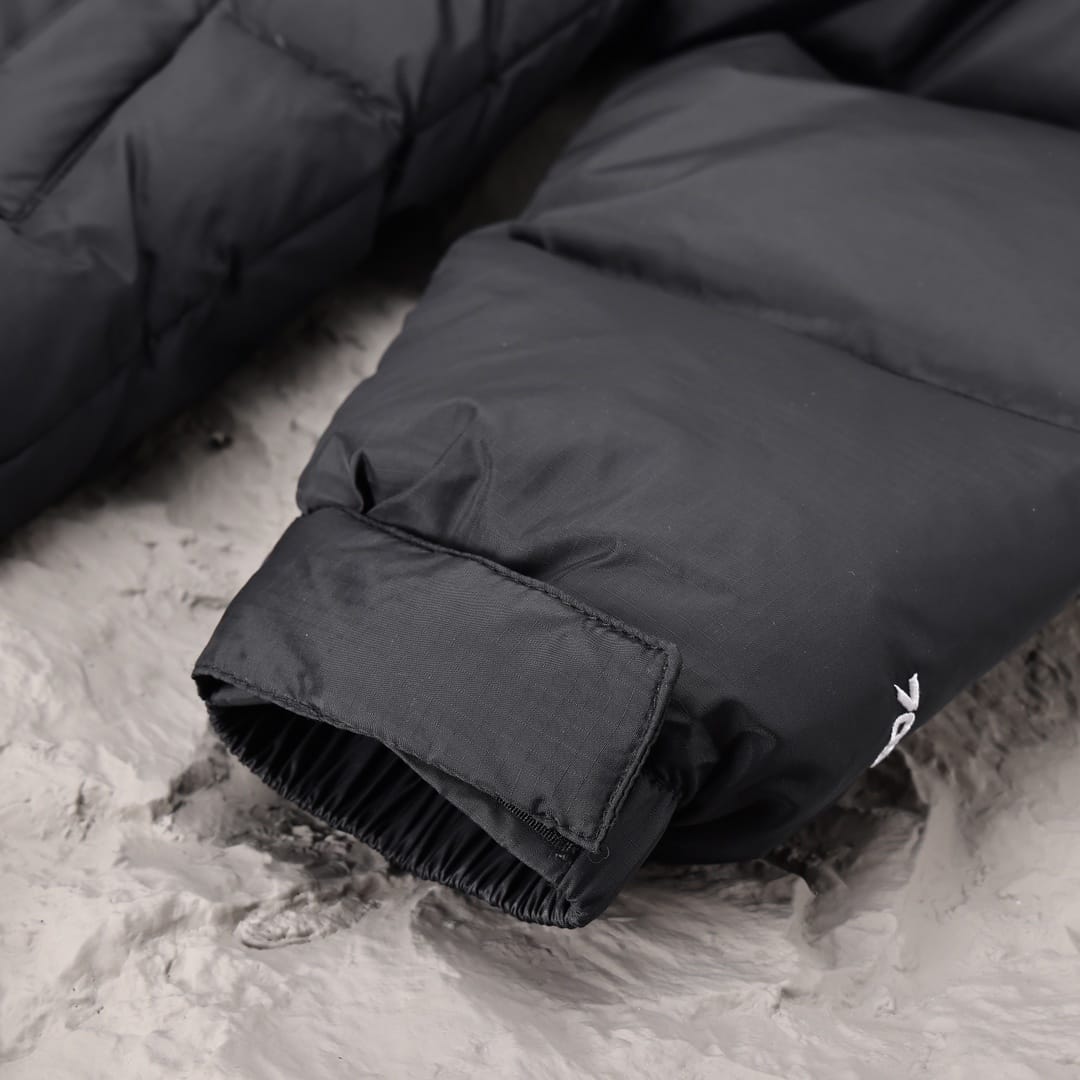 The North Face classic 700 preto - Vista 8