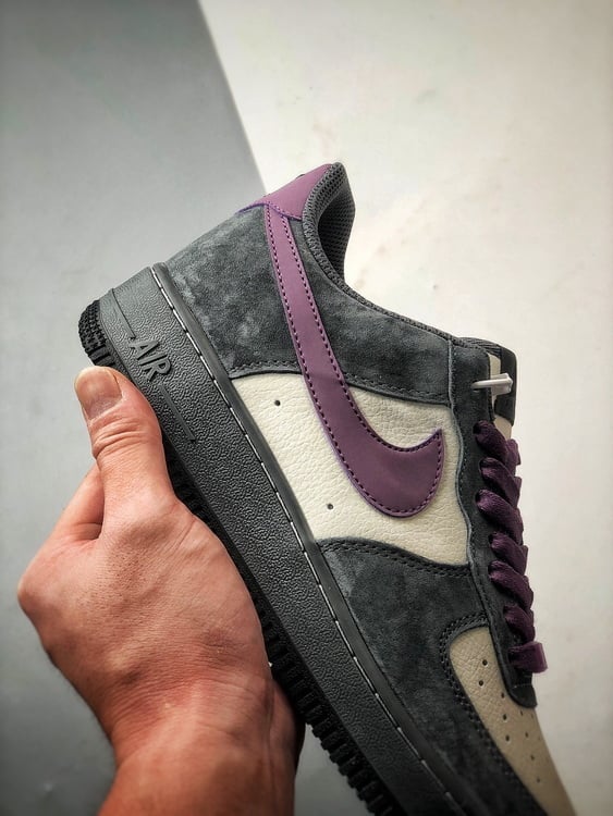 Nike Air Force 1 '07 Low Cinza Nebuloso e Roxo - Vista 2