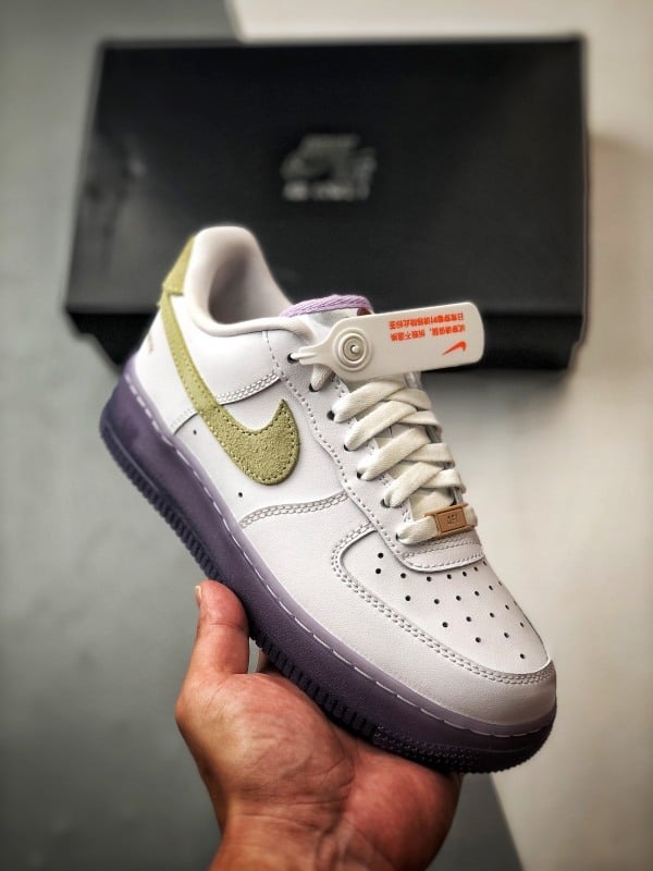 Air Force 1 '07 Low Branco, Verde e Roxo - Vista 1