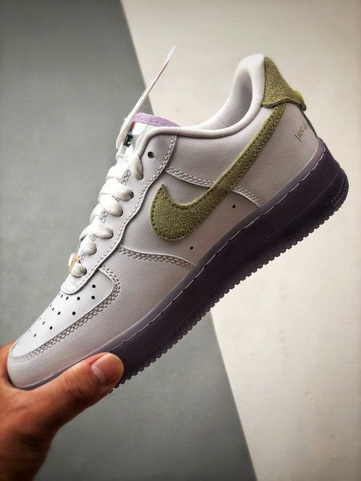 Air Force 1 '07 Low Branco, Verde e Roxo - Vista 5