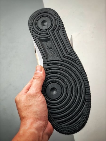 Air Force 1 '07 Low Branco, Preto e Castanho - Vista 4