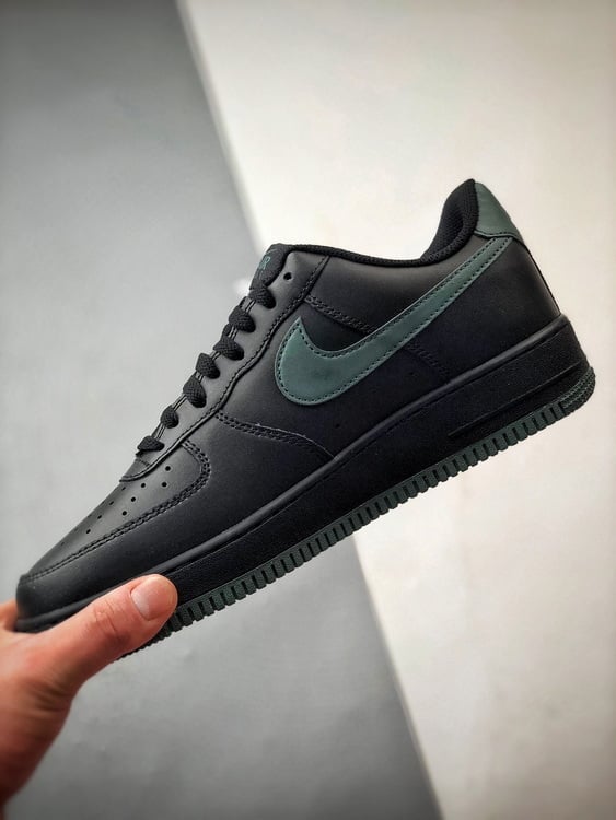 Nike Air Force 1 Low Preto e Verde Escuro - Vista 5