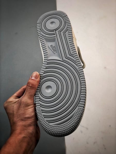 Air Force 1 07 Mid Branco e Cinzento - Vista 4