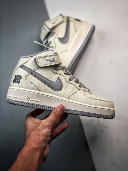 Air Force 1 07 Mid Branco e Cinzento - Vista 7