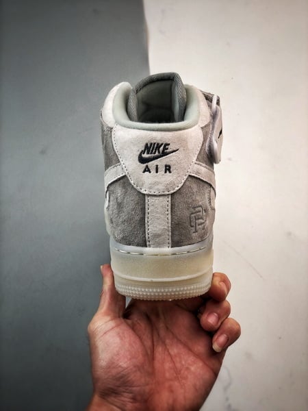Air Force 1 07 Mid Branco e Cinzento - Vista 3