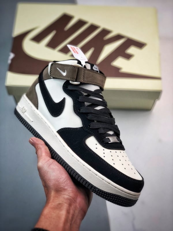 Air Force 1 07 Mid Mocha e Preto Patchwork - Vista 1