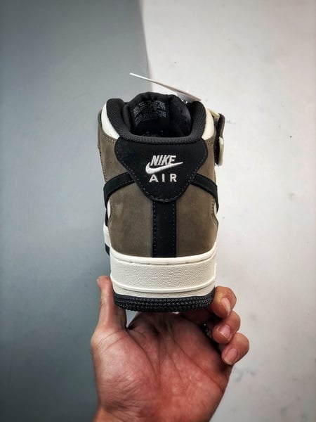 Air Force 1 07 Mid Mocha e Preto Patchwork - Vista 3