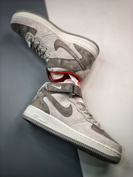 Air Force 1 07 Mid Cinzento e Laranja Camurca - Vista 2