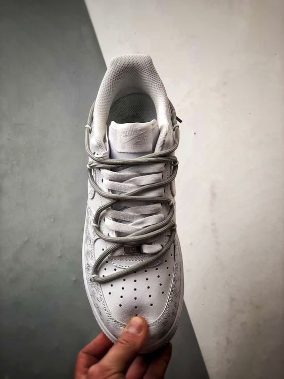 Air Force 1 Low Confissão de Amor Branco e Cinzento Grafíti Tiras - Vista 9