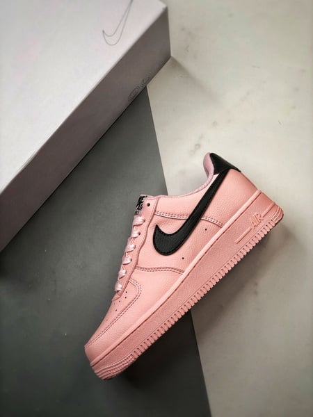 Air Force 1 Low By You Rosa e Preto - Vista 8