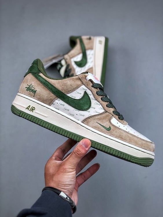 Air Force 1 '07 Low Stüssy Verde e Castanho Claro - Vista 7