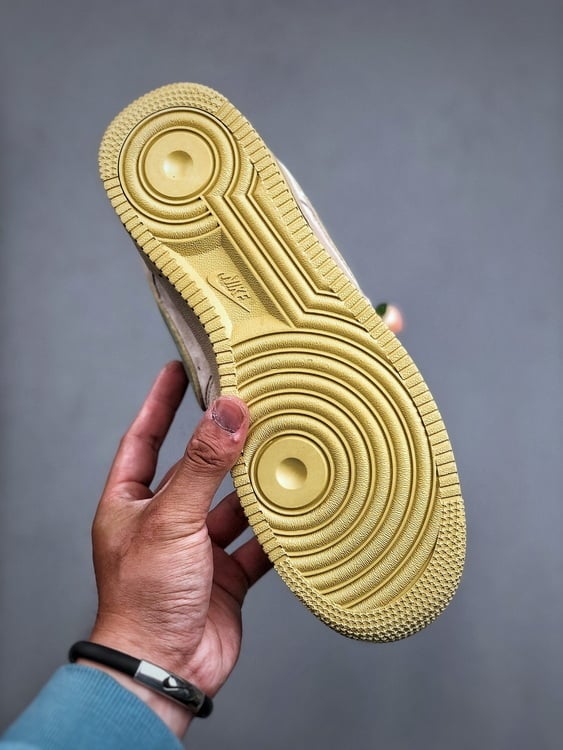 Air Force 1 '07 Low 'Pessegueiros' Edição Noite de Natal - Vista 3