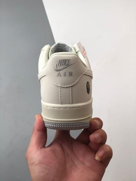 Bape x Air Force 1 Low Branco e Cinza - Vista 3