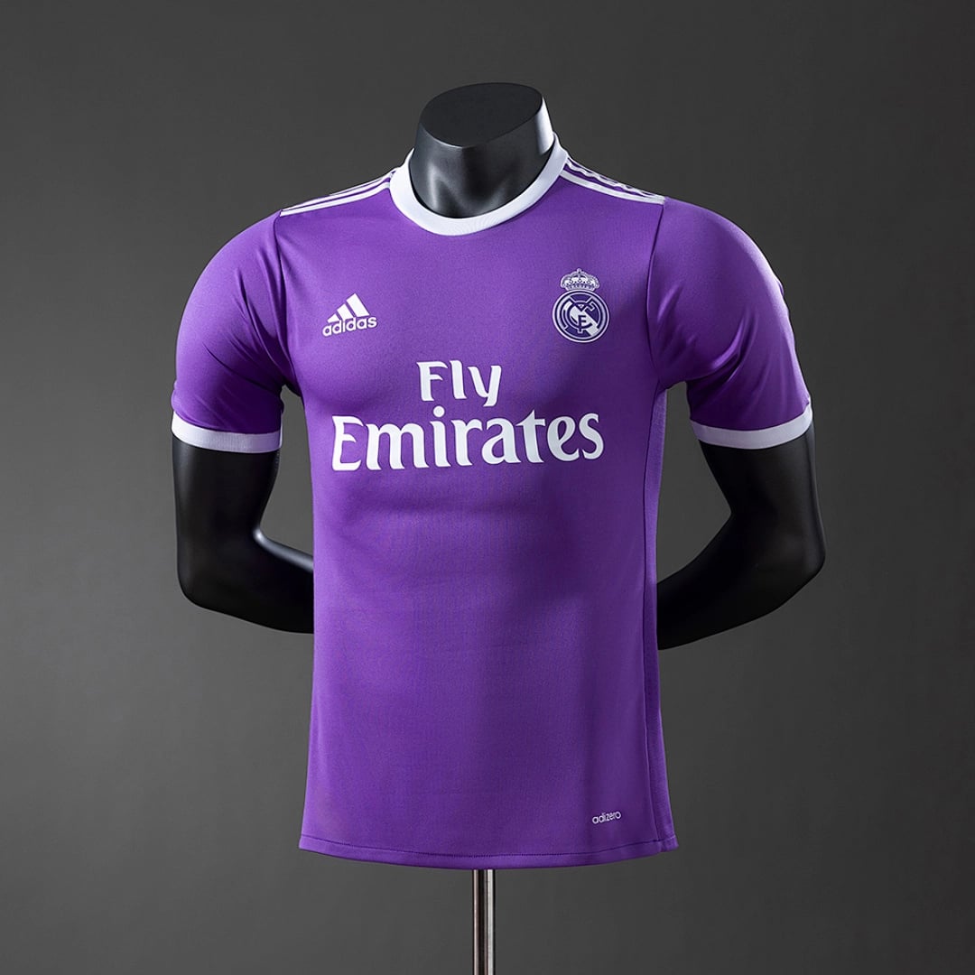 Camisola Alternativa do Real Madrid 2016/2017 (Retro, Versao Jogador) - Vista 1