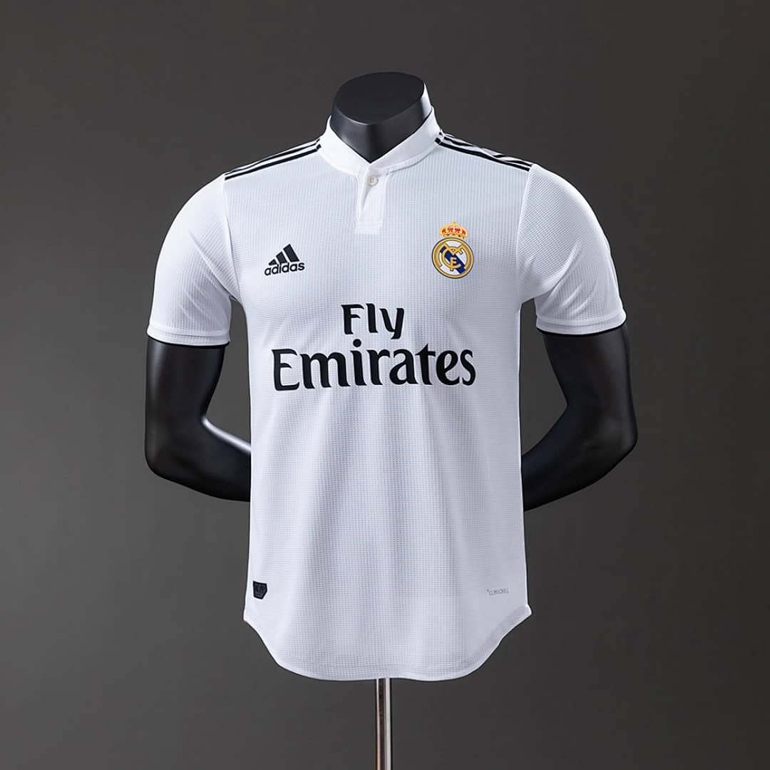 Camisola Principal do Real Madrid 2018/2019 (Retro, Versao Jogador)