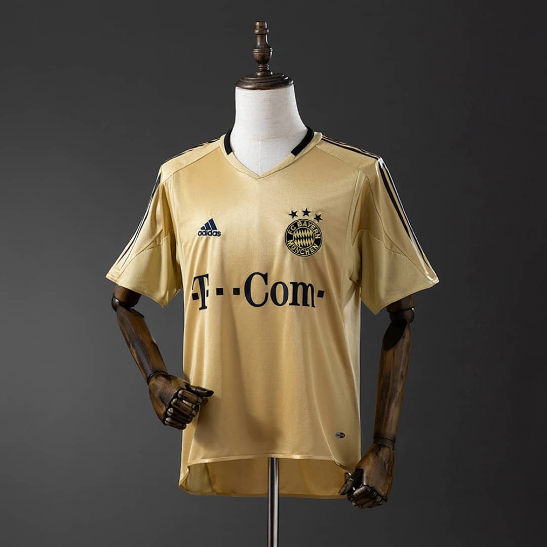 Camisola Alternativa do Bayern Munich 2004/2005 (Retro)