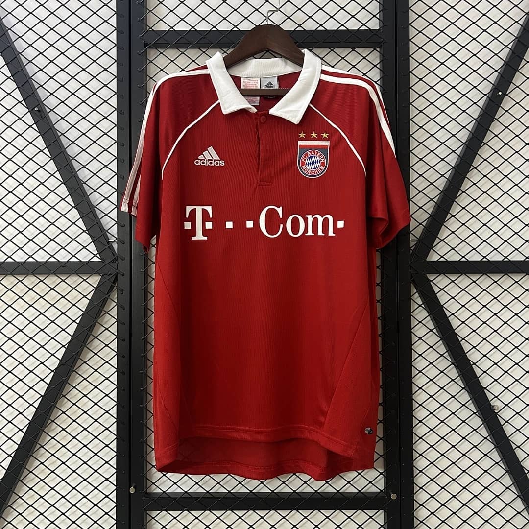 Camisola Principal do Bayern Munich 2005/2006 (Retro)