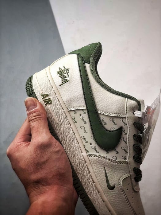 Stussy x Air Force 1 Low Branco e Verde - Vista 2