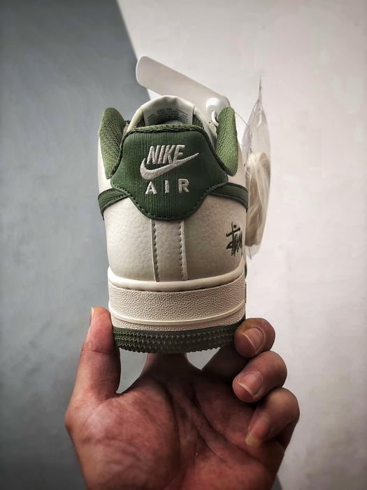 Stussy x Air Force 1 Low Branco e Verde - Vista 3