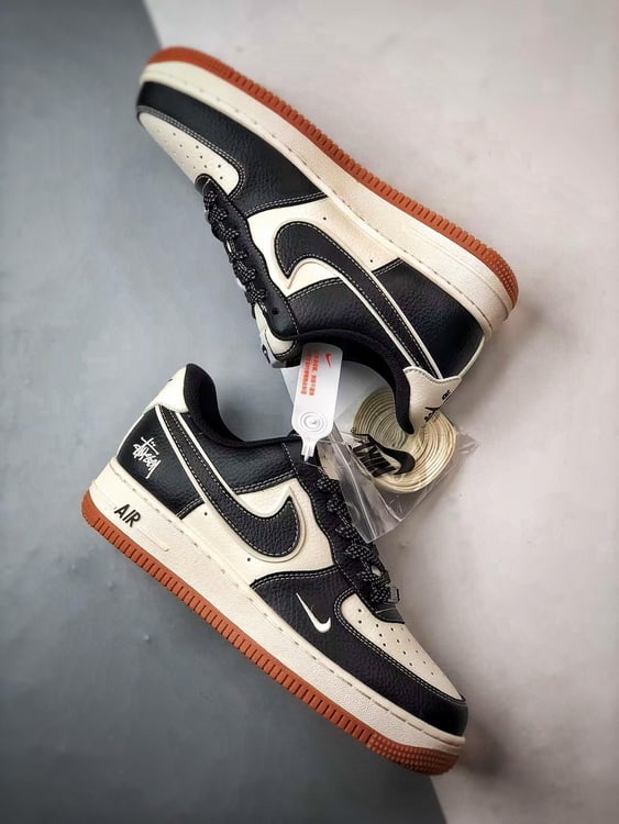 Stussy x Air Force 1 Low Branco e Preto - Vista 6