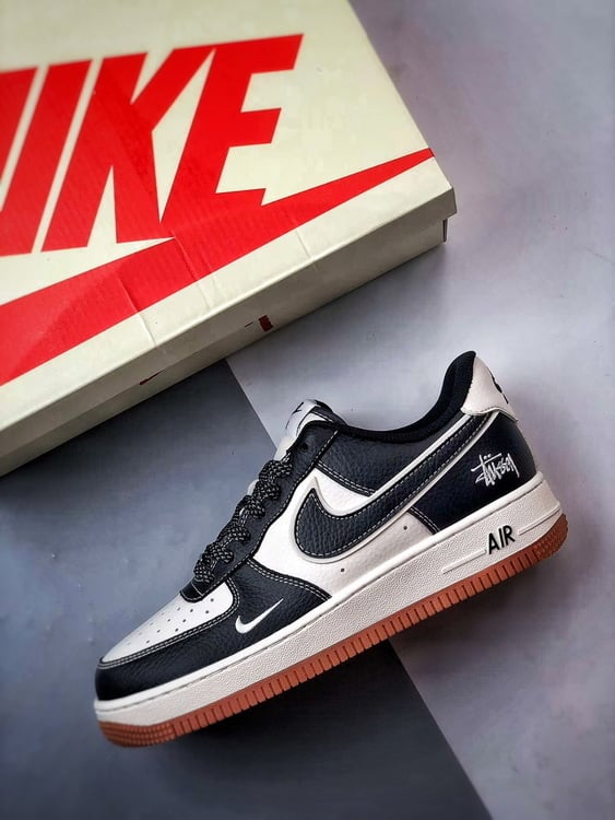 Stussy x Air Force 1 Low Branco e Preto - Vista 8