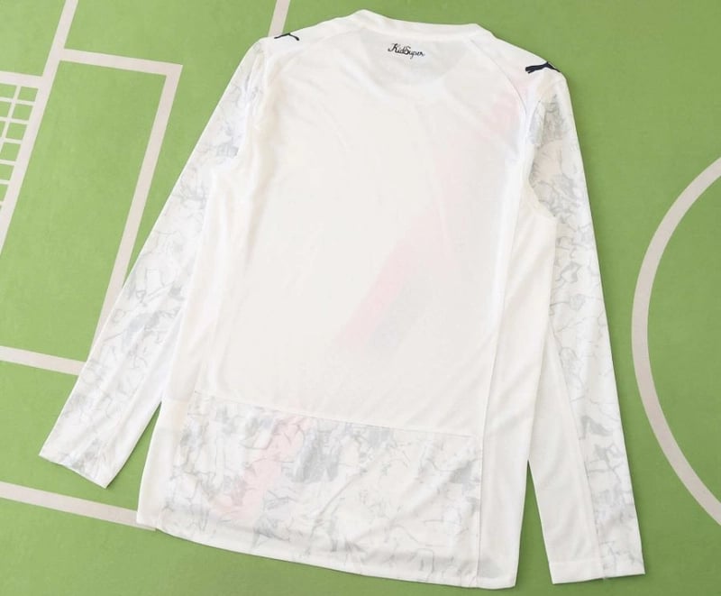 Manchester City Away Long Sleeve Jersey 25/26 - Vista 2