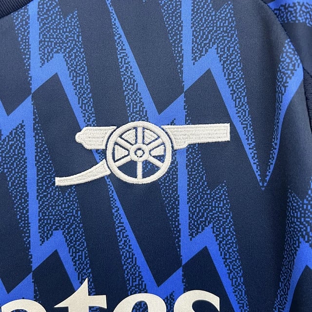 Arsenal Away Jersey 2025/26 - Vista 3